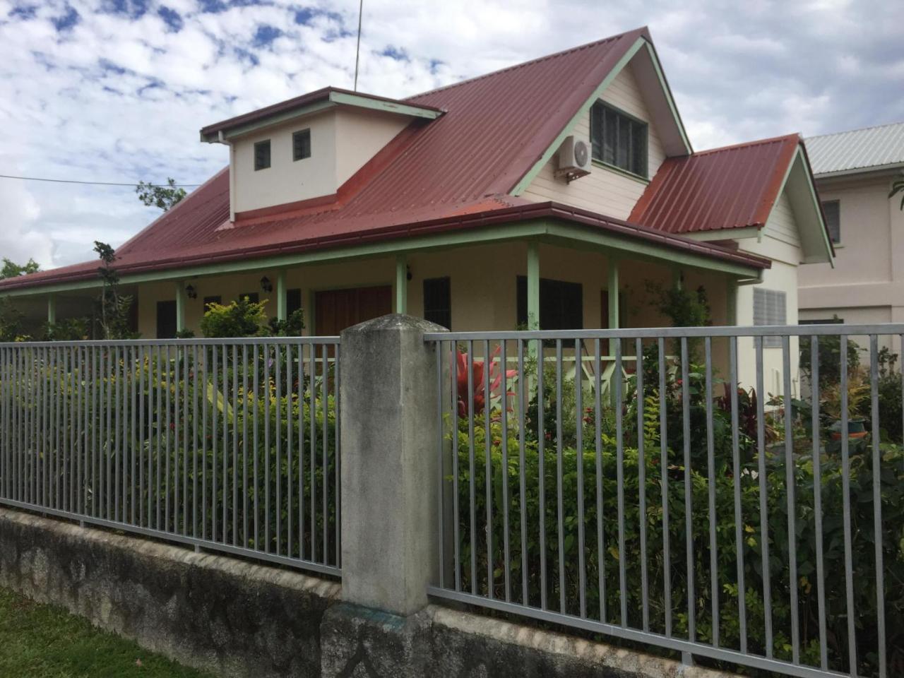 Malau Lodge Nuku'alofa Exteriér fotografie